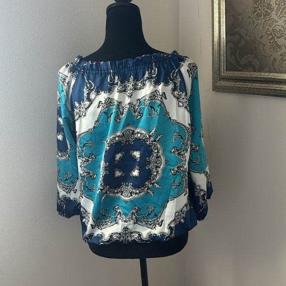 Nue Options elastic waist 3/4 sleeves split neckline satin feel top blouse M - Picture 3 of 6